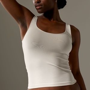 Aritzia Babaton Seamless Contour Tank